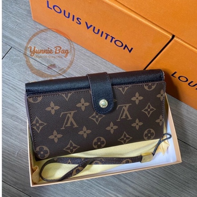 Ví dài LV. MESS cầm tay kèm hộp xịn sò hàng có sẵn