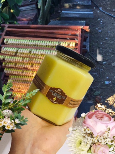 Sữa ong chúa tươi hũ 200gr 100% nguyên chất