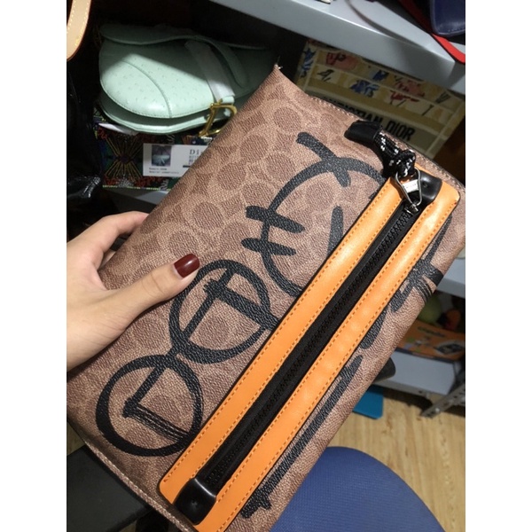 Túi coách nhà mĩm