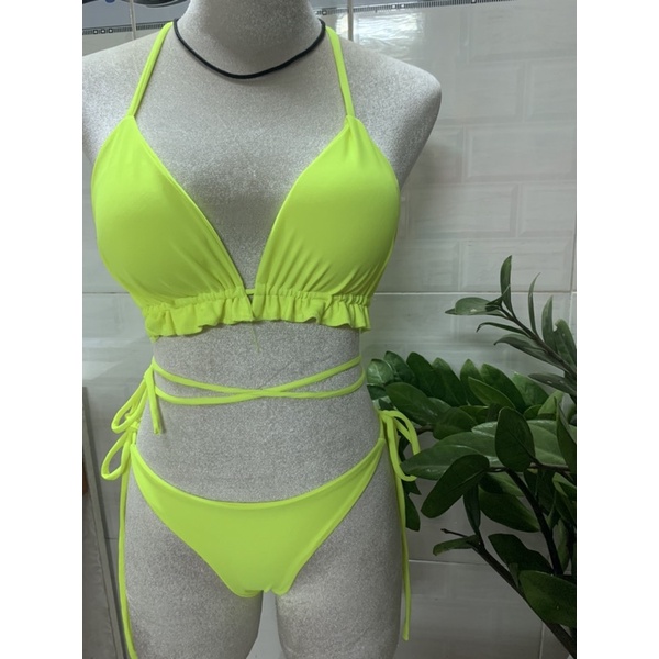 Bikini đồ bơi đi biển 2 mảnh quần lọt khe,áo nhún bèo kiểu dáng sexy | WebRaoVat - webraovat.net.vn