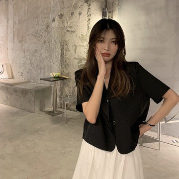 Áo khoác kiểu vest dáng ngắn tay ngắn thiết kế mới thời trang mùa hè cho nữ