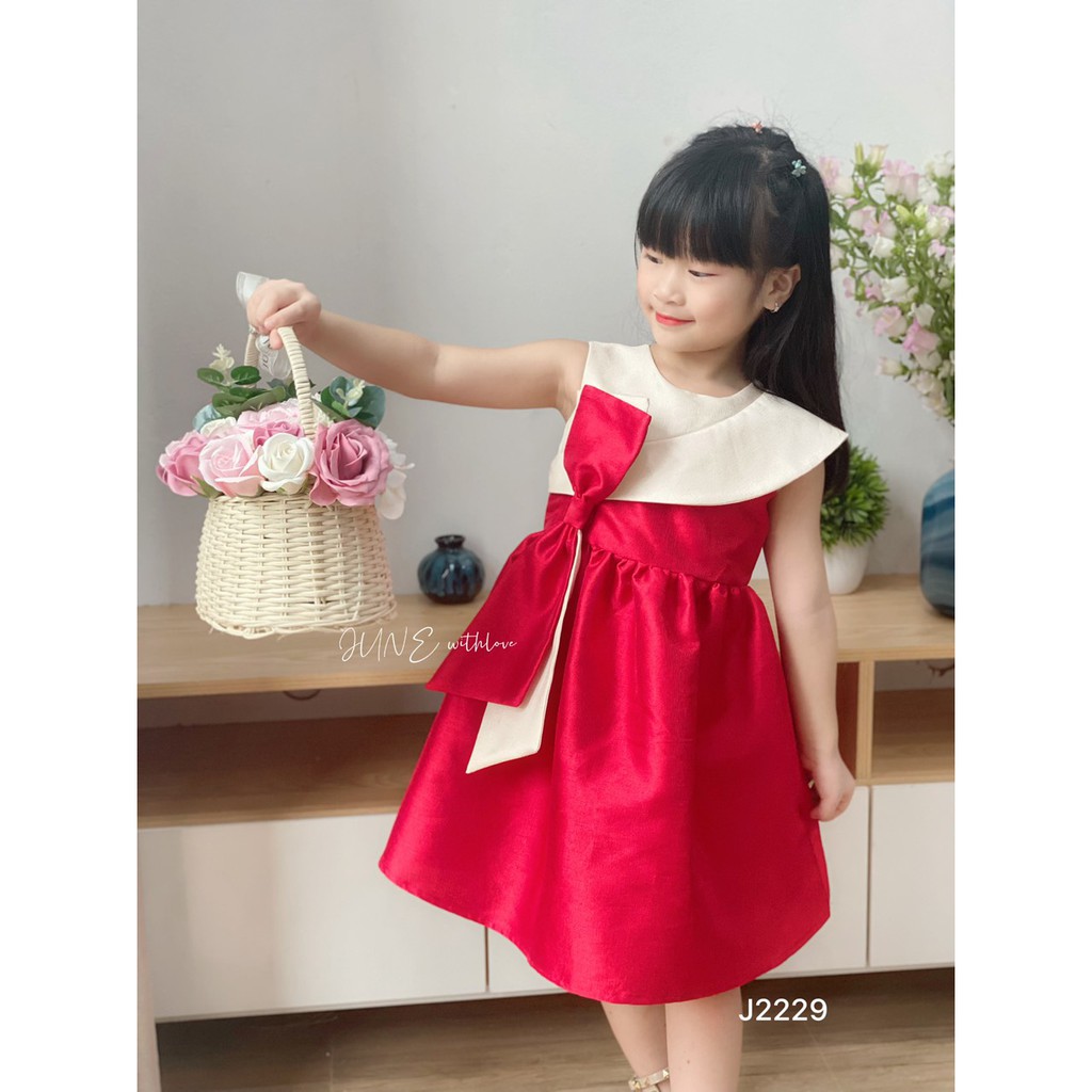 Váy công chúa rất sang