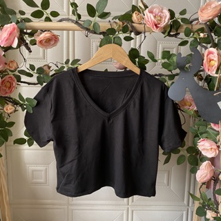 áo thun croptop cổ tim form rộng