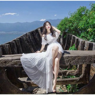 Đầm maxi bẹt vai xếp ly tầng xẻ tà trắng - đỏ