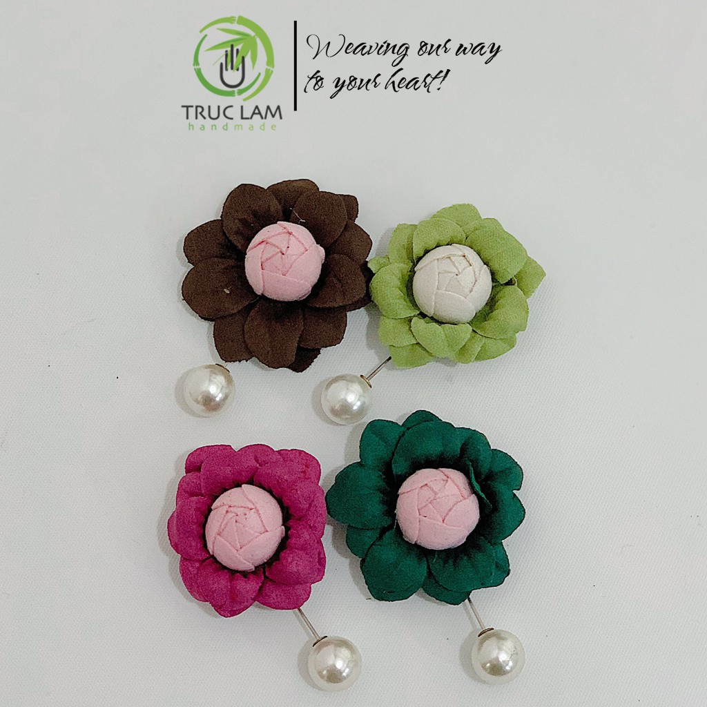 Phụ Kiện Ghim Cài Aó Bông Hoa Trà 2 Lớp Vải Bọc Sáp Đính Hạt Trai B Trúc Lâm Handmade