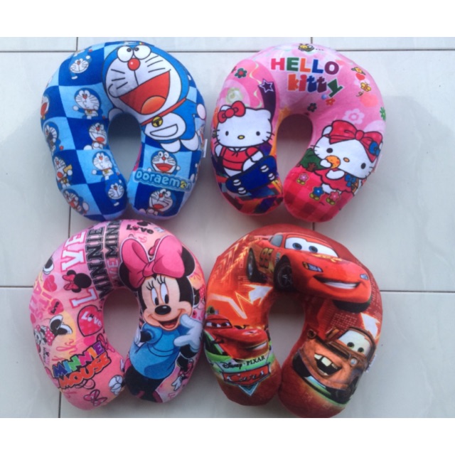 Gối Kê Cổ Hình Hello Kitty / Doraemon / Cars / Spiderman / Superhero