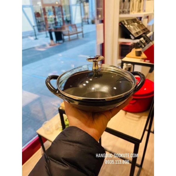 CHẢO GANG STAUB BABY WOK 16CM MÀU GHI