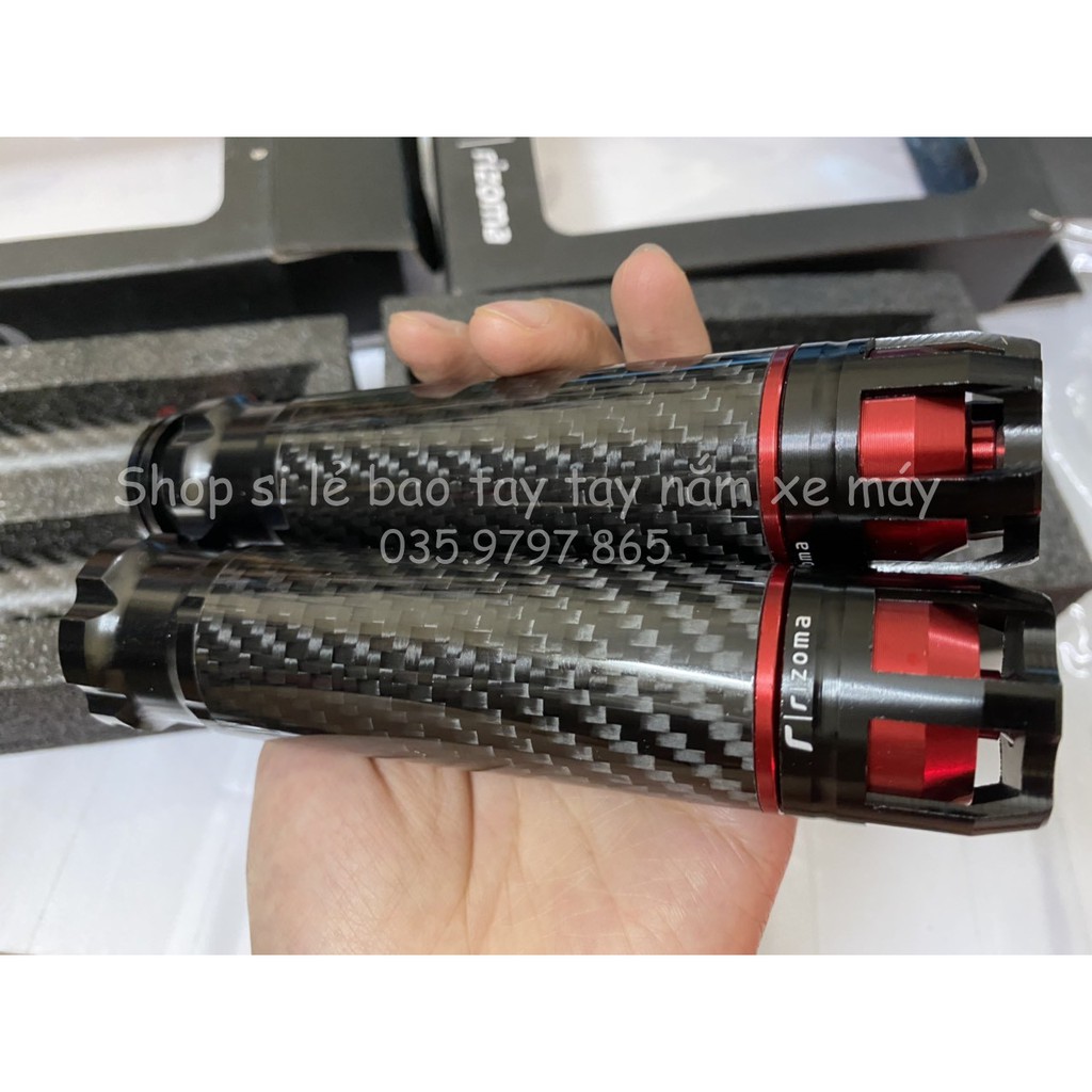 Tay nắm bao tay gù xoay vân carbon bóng Rizoma lắp xe máy cực kỳ chuẩn xịn -  Shop sỉ lẻ bao tay tay nắm xe máy