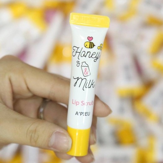 Tẩy Da Chết Môi A'Pieu Honey & Milk Lip Scrub 8ml