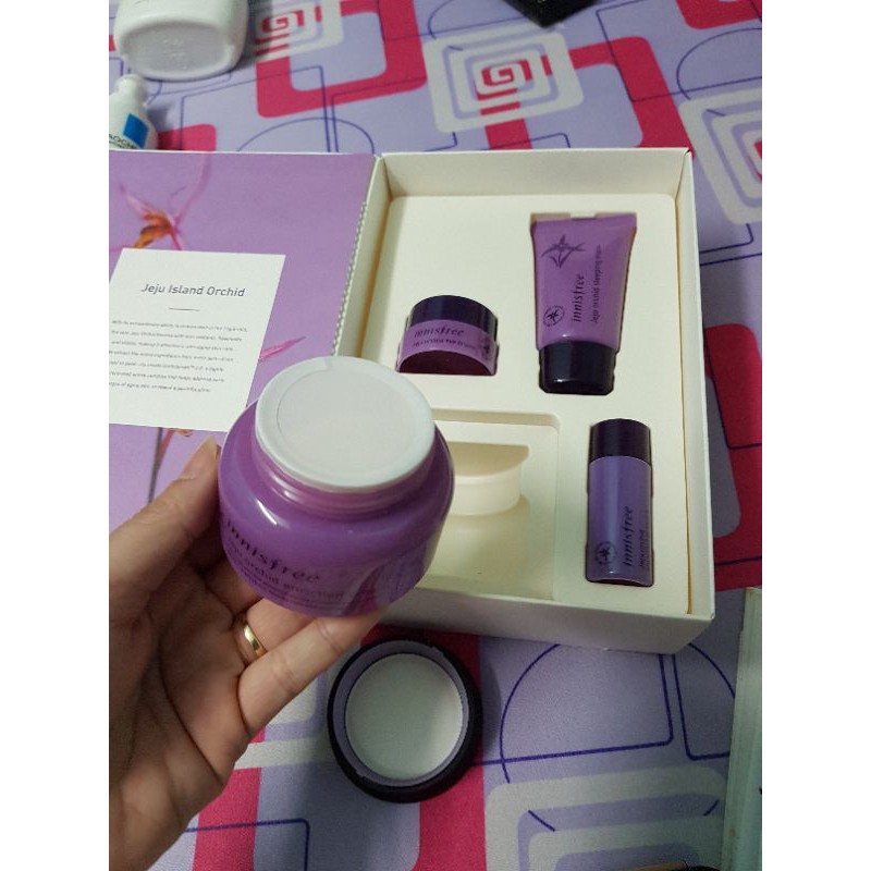 Bộ sản phẩm dưỡng da toàn diện, dưỡng trắng, chống lão hóa Innisfree JEJU ORCHID ANGING Special [4 Items]