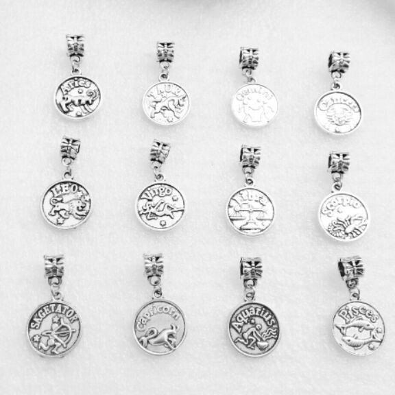 Charm treo cung hoàng đạo