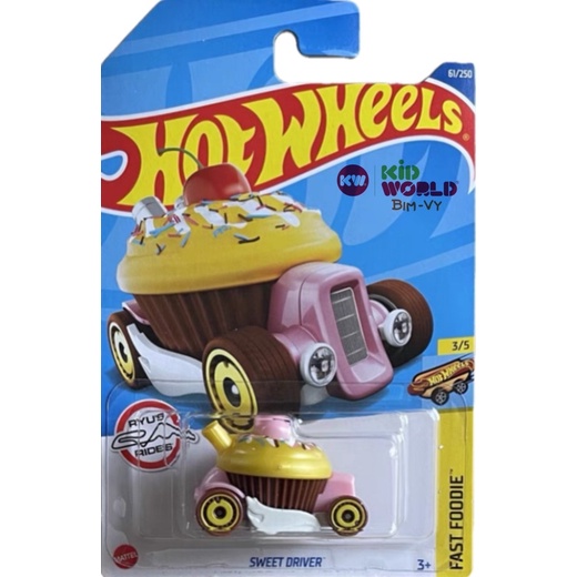 Xe mô hình Hot Wheels basic Bánh kem Sweet Driver HCT40, 40K.