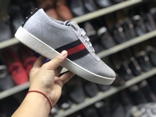 Giày guci kim tuyến