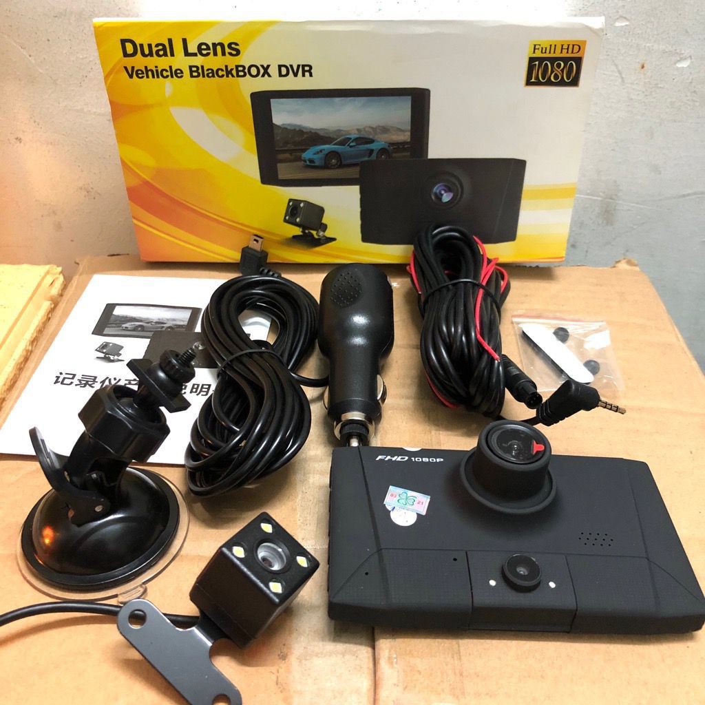 Camera hành trình xe hơi 3 lens X300 có đèn led hỗ trợ ban đêm