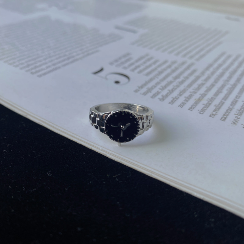 Nhẫn Hình Đồng Hồ Đeo Tay Đơn Giản Cá Tính Phong Cách Hiphop Thời Trang