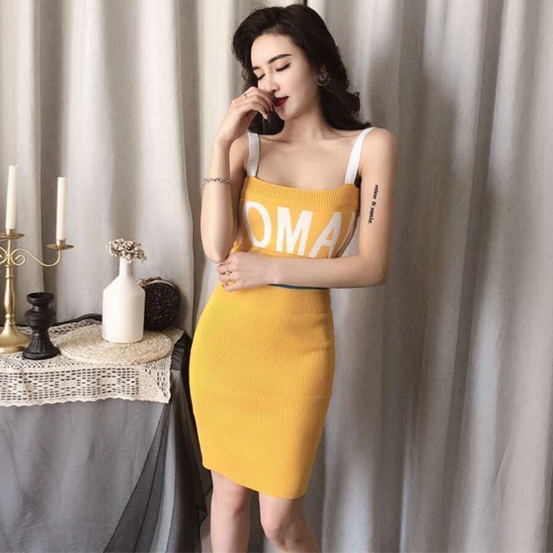 Đầm Body dệt kim hoạ tiết chữ thiết kế quyến rũ