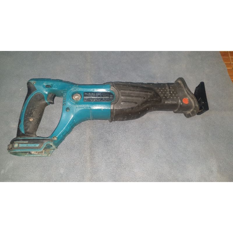 Thân máy cưa kiếm MAKITA JR 182D