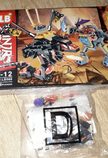 Lắp ráp 1 hộp LegoNinja xe_máy bay 568 có trên 200 chi tiết bằng nhựa ABS