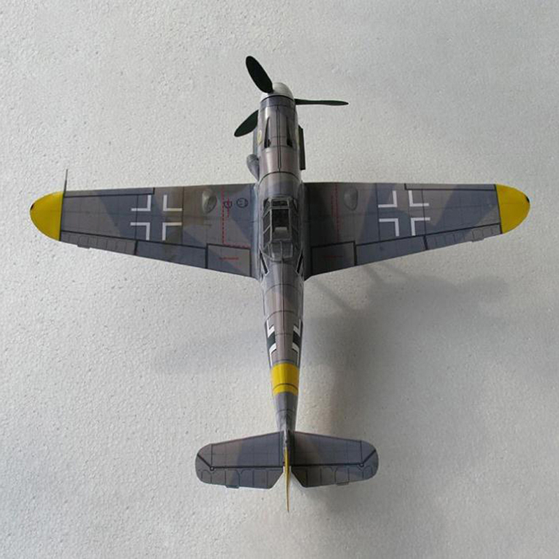 Mô Hình Máy Bay Chiến Đấu Đức Bf-109 G6 / G14 Tỉ Lệ 1: 32