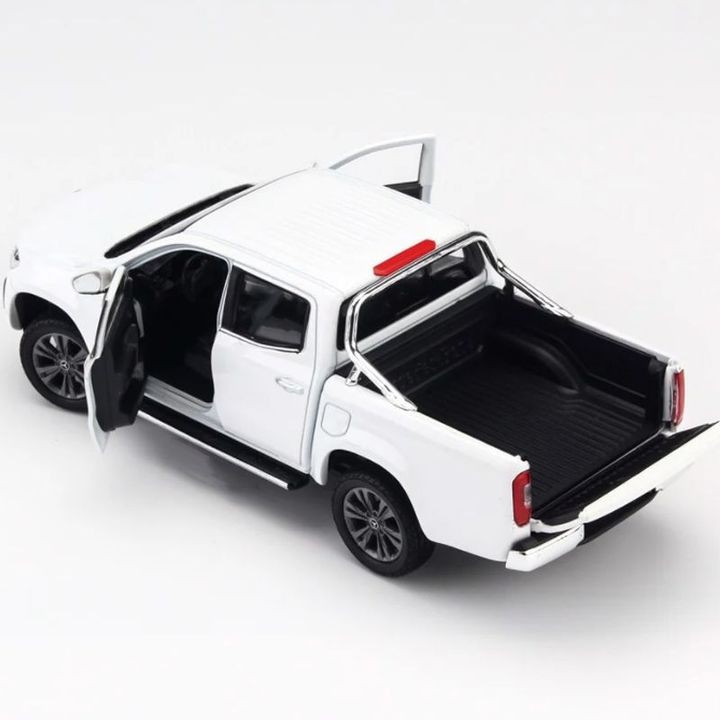 Mô hình Xe Mercedes Benz X Class Tỷ lệ 1:27 - Trắng