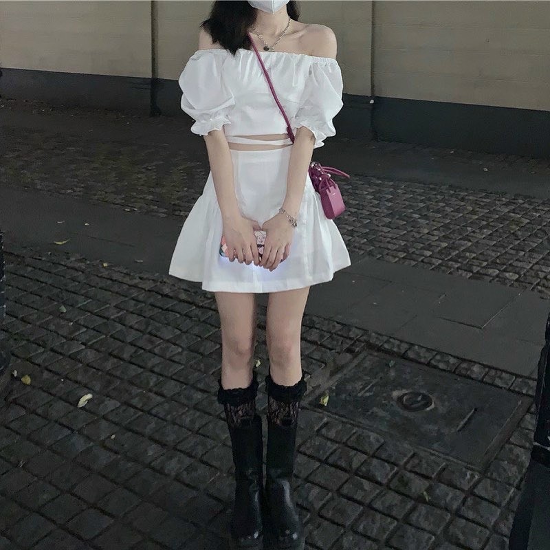 Set váy trắng KA CLoset gồm áo trễ vai  + chân váy kèm quần, có khóa sau, 2 size M L | BigBuy360 - bigbuy360.vn