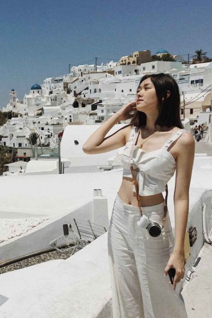 Quần linen Maddy hates rose tặng áo croptop ren xanh baby blue likenew