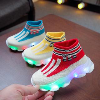 Giày Sneaker đế chống trượt cho bé