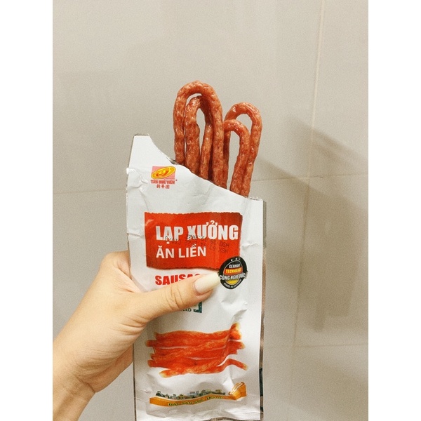 Lạp xưởng ăn liền Tân Huê Viên