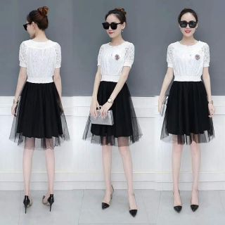 Set váy kẻ kiểu yếm