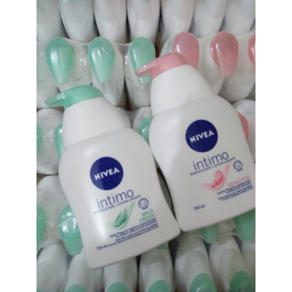 Dung Dịch Vệ Sinh Phụ Nữ Nivea Intimo Waschlotion Sensitive, 250 ml- Hàng chuẩn của CHLB Đức