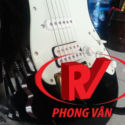 Đàn guitar điện Solo Fender