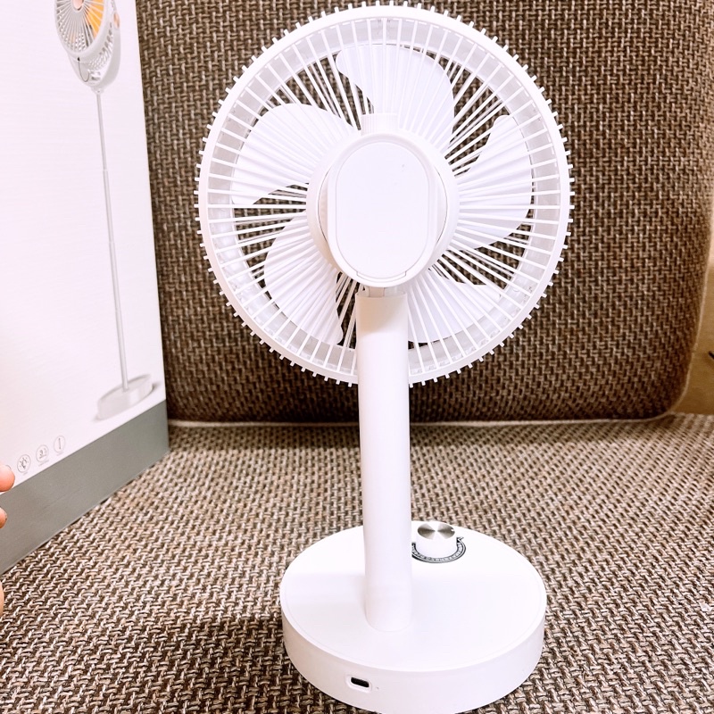 Quạt Xoay Tích Điện Cao Cấp 3 Tốc Độ Cực Mát