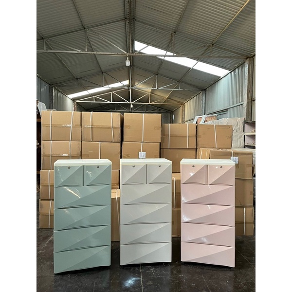 Tủ nhựa nhập khẩu cao cấp