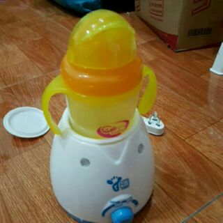 Máy hâm sữa hâm cháo yammy