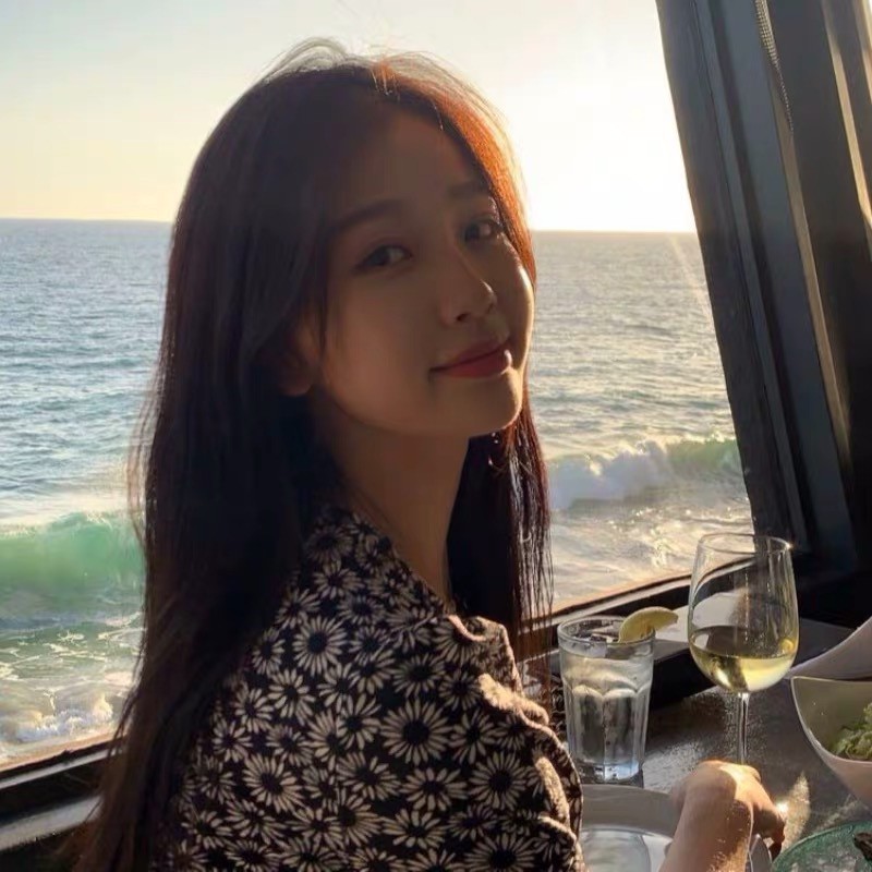 Đầm hoa body Ngu Thư Hân