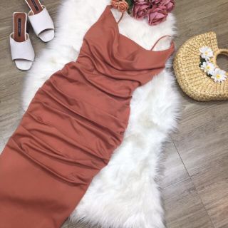 ĐẦM BODY PHI LỤA CỔ ĐỔ CAO CẤP(Hình thật trải sàn)