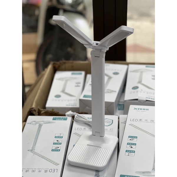 Đèn 2 nhánh ánh sáng lạnh