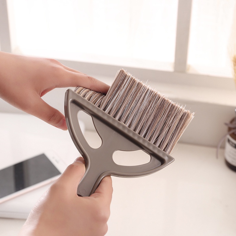 Bộ chổi và xẻng hót mini quét bụi bàn phím, vệ sinh bàn làm việc tiện lợi tienich247
