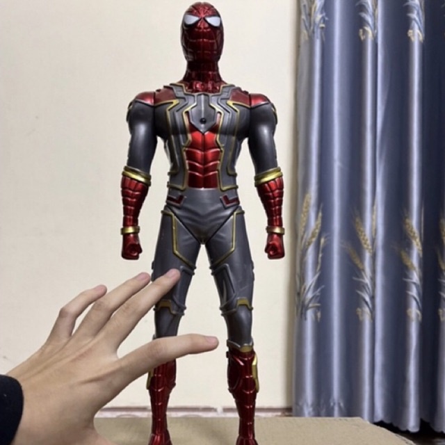 Đồ Chơi Mô Hình Siêu Anh Hùng Biệt Đội Avenger Dùng Pin, Mô Hình Siêu Anh Hùng Đồ Chơi Dùng Pin Có Nhạc Và Đèn Phát Sáng