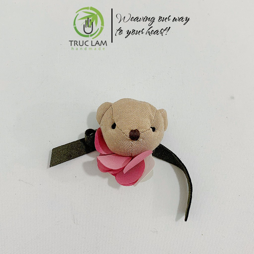 Phụ Kiện Ghim Cài Aó Hình Gấu Teddy Cổ Đeo Nơ Hoa Trúc Lâm Handmade