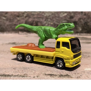 Xe mô hình tomica isuzu giga 1:64