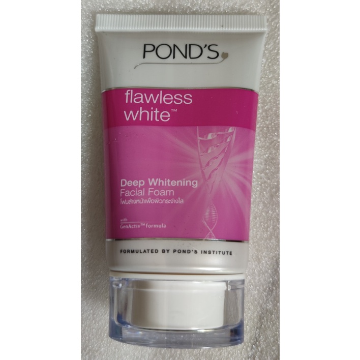 Sữa rửa mặt sáng da cao cấp Pond's Flawless White TM - Trắng không tì vết - 50g (Hạn sử dụng: 11/11/2022)