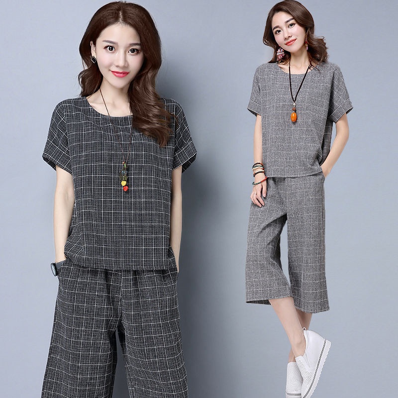 Set Áo Thun Ngắn Tay Form Rộng Và Quần Dài Ống Rộng Họa Tiết Ca Rô Phong Cách Cổ Điển Dành Cho Nữ