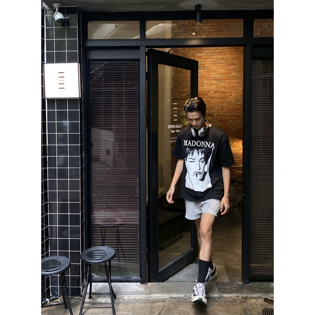 Áo Thun Unisex 100% Cotton Nhập khẩu, Cotton 4 chiều dày, mẫu mới S22 | MADONNA TEE