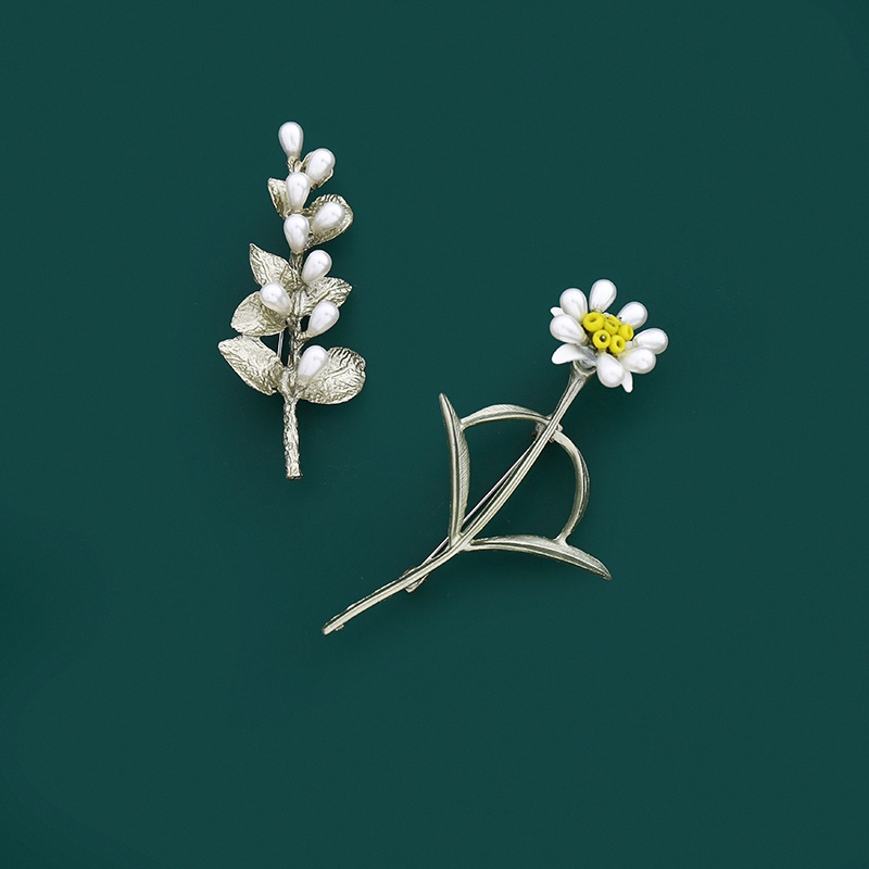 Ghim Cài Áo Kim Loại Hình Cây Xanh Đính Ngọc Trai Sáng Tạo