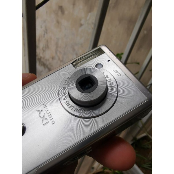 Máy ảnh PnS digital màu vintage Canon IXY L2 mini siêu xinh