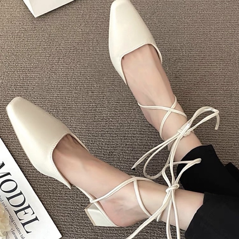 Giày sandal buộc dây hở gót đế vuông cao 5,5cm