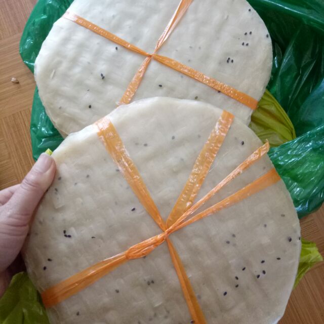 1 xấp (50 cái) vỏ bánh tráng làm bánh tráng nướng Đà Lạt