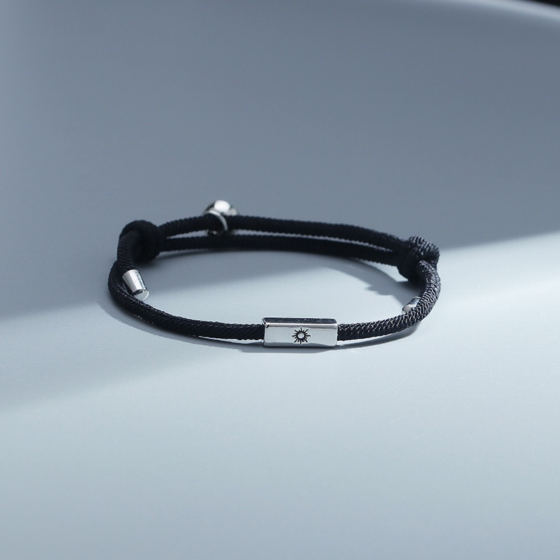 Vòng Tay Dây Bện Mặt Hình Mặt Trăng Và Mặt Trời Thời Trang Cho Cặp Đôi