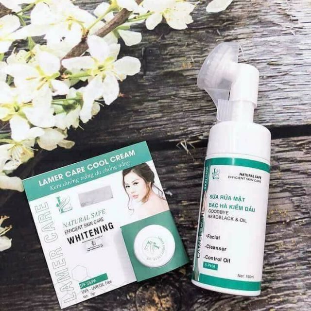 Sữa rửa mặt kìm dầu lamer care